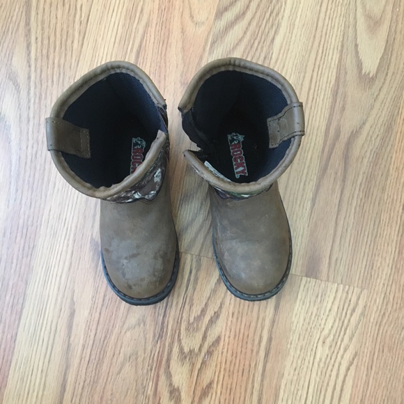 Kids Rocky Brand boots like new. Tan/camo - Picture 7 of 8